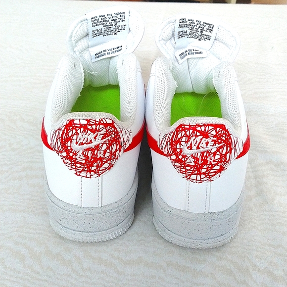 NIKE AIR FORCE 1, size 6 - Picture 5 of 10
